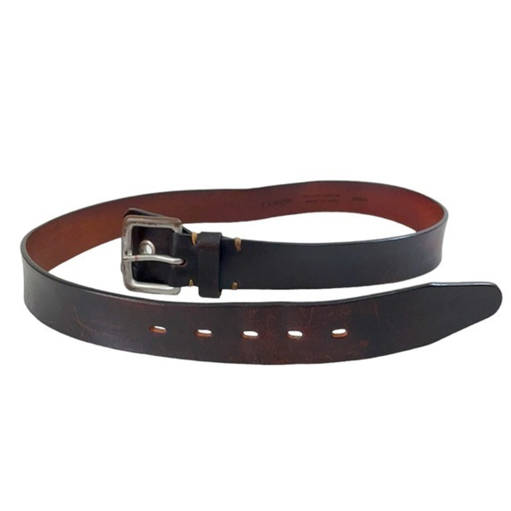 J Crew men’s Size 36 distressed brown leather‎ belt with silver buckle. GUC